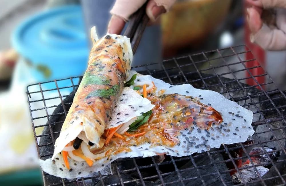 Bánh tráng mắm ruốc
